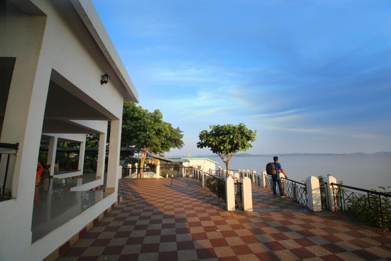 Mpt Maikal Resort, Bargi エクステリア 写真